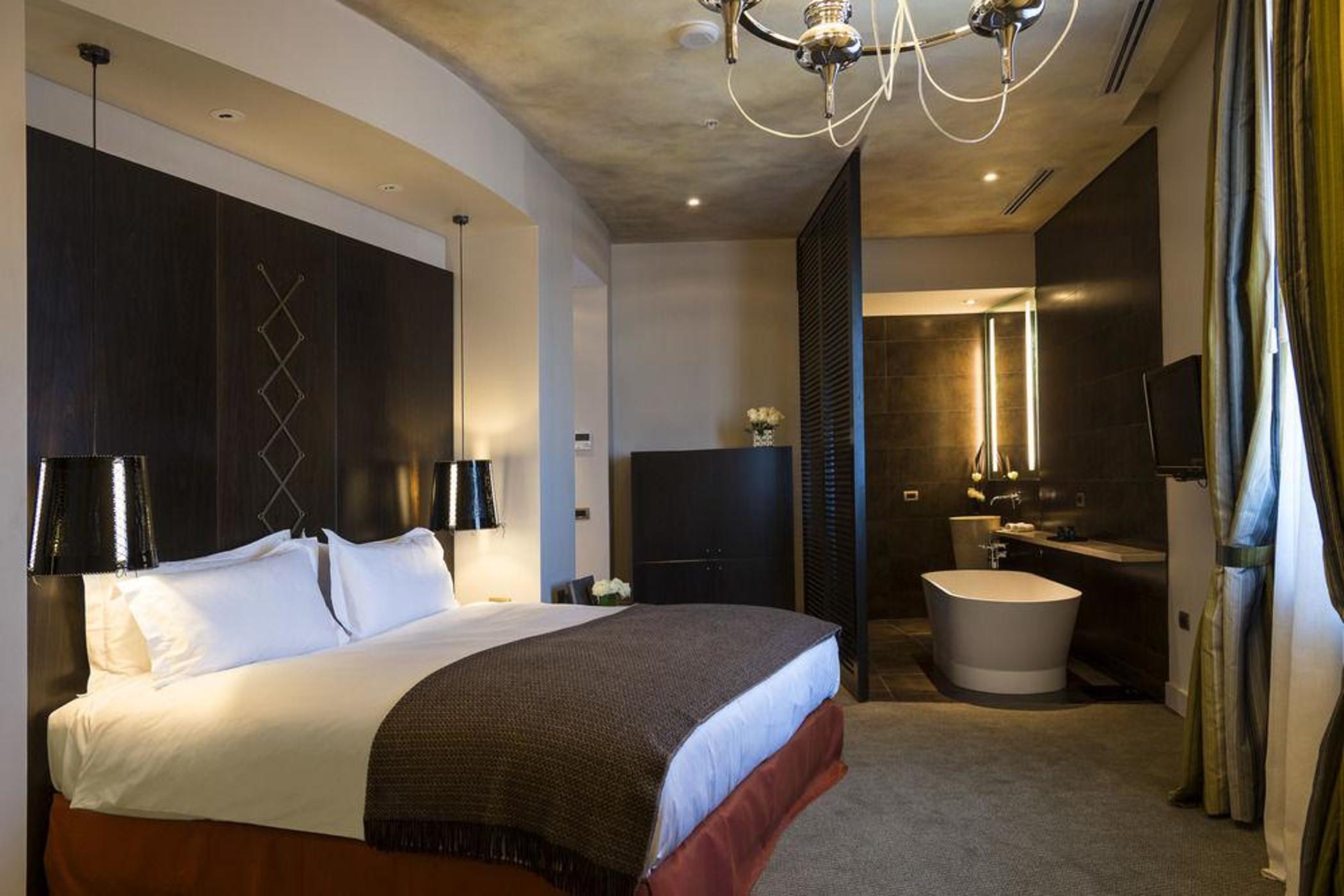 Sofitel Casino Carrasco & Hotel