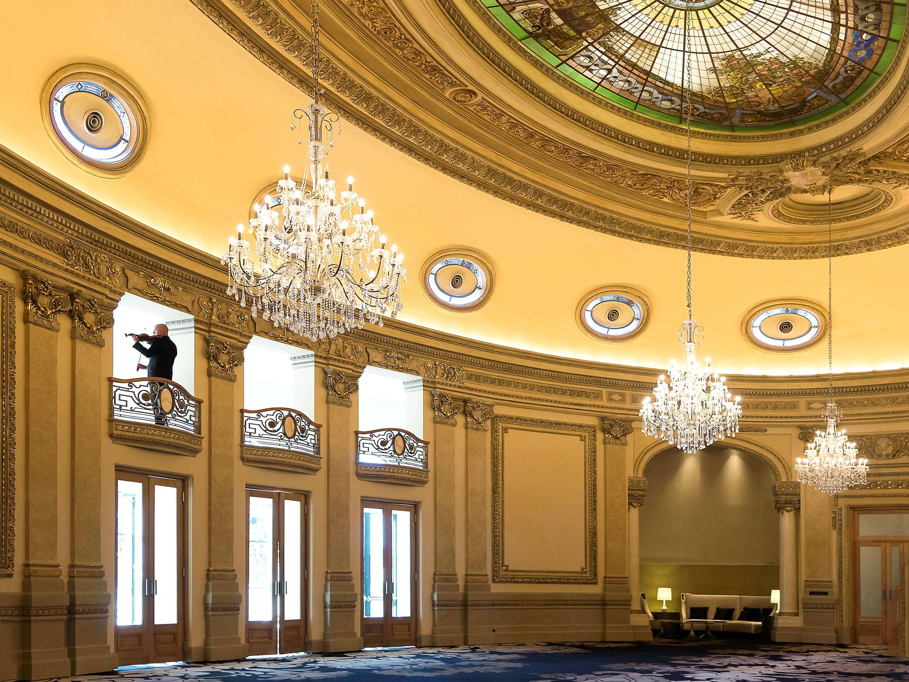 Sofitel Casino Carrasco & Hotel