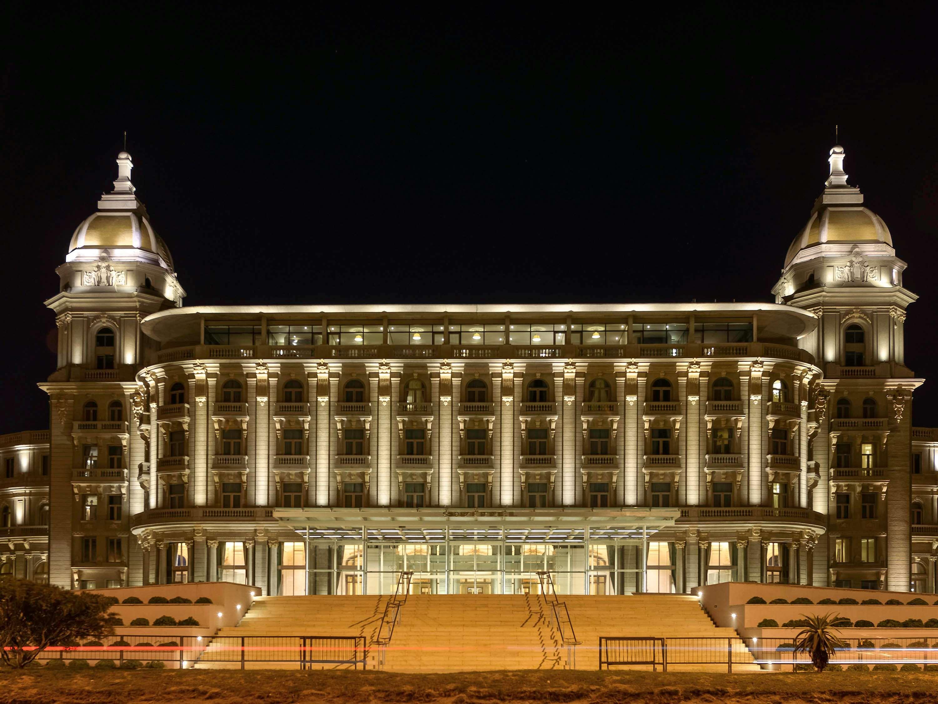 Sofitel Casino Carrasco & Hotel