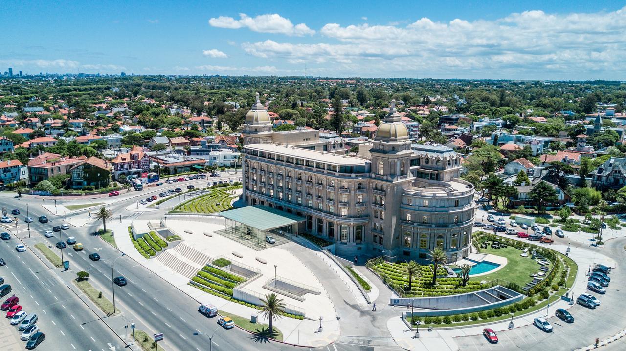 Sofitel Casino Carrasco & 5*